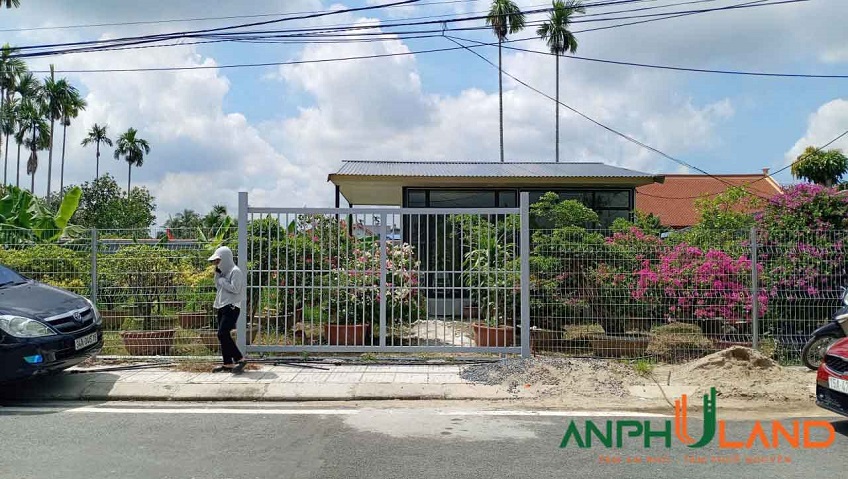 Chị chủ gửi bán lô góc mặt đường trải nhựa phường Lê Ích Mộc ( xã Mỹ Đồng), TP Hải Phòng.